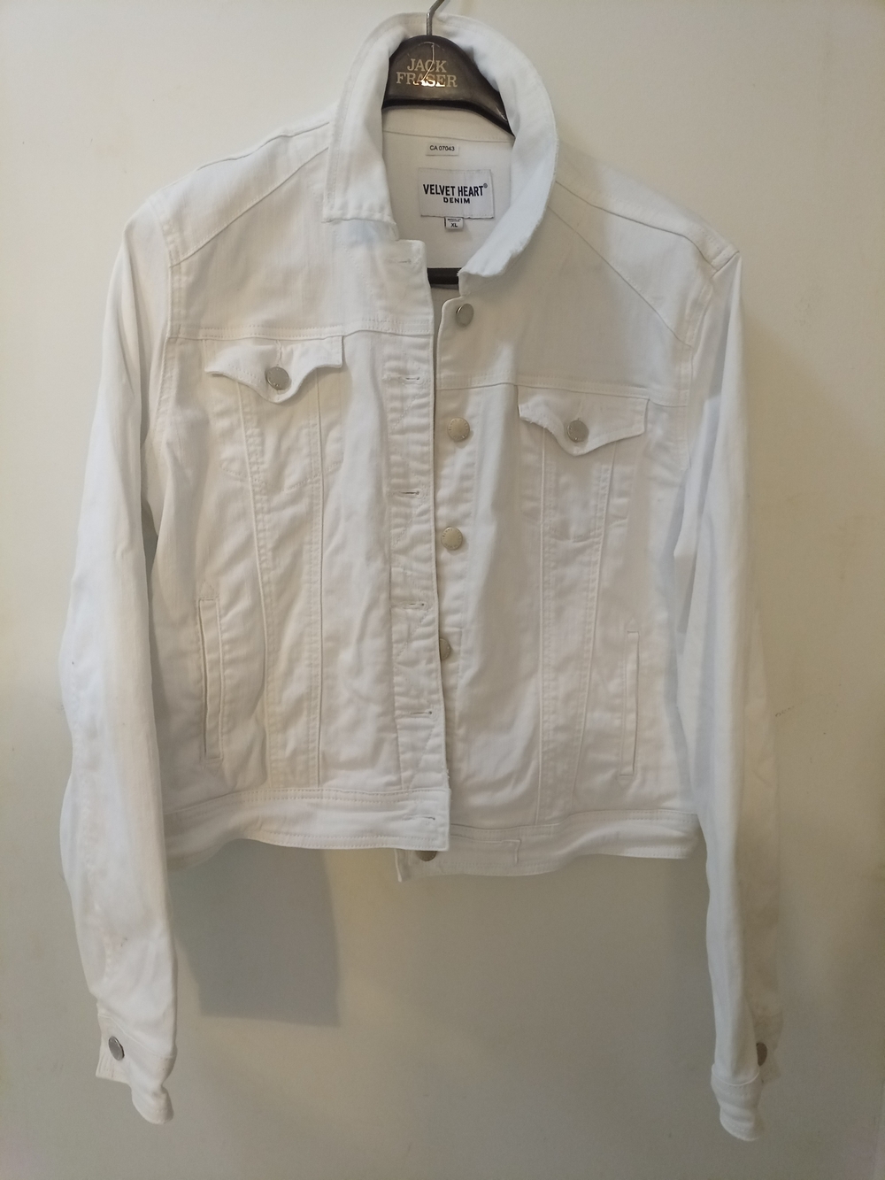 Velvet Heart Women's White Denim Jacket Size XL
